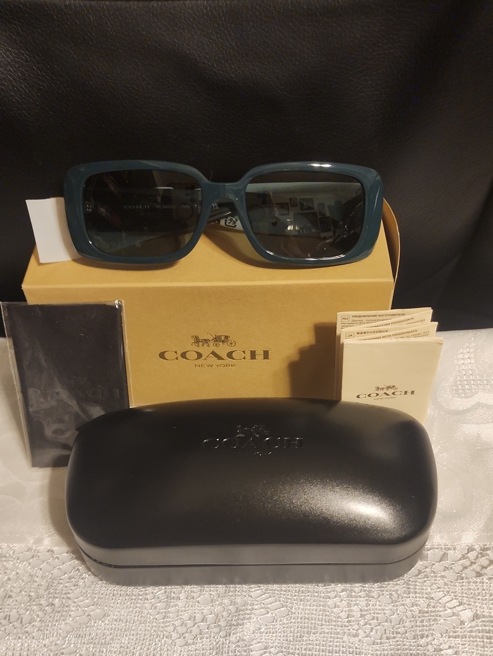 Coach Green Square Sunglasses NIB - Picture 7 of 8